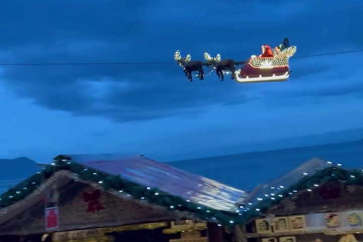 Santa Spotted over Montreux's Christmas Market